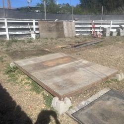 Wooden Base 6’x8’ 