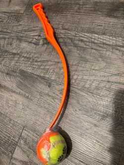 Dog tennis ball thrower