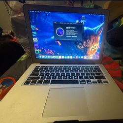 MacBook Air Laptop 