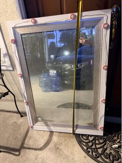 Big mirror needs cleaning good as new