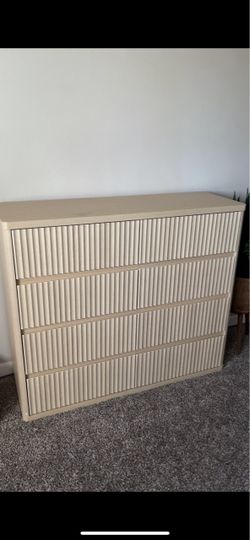 8 Drawer Dresser