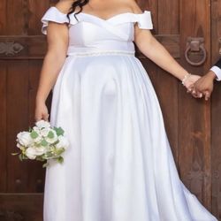 David’s Bridal Wedding Dress 