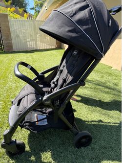 Chicco compact stroller