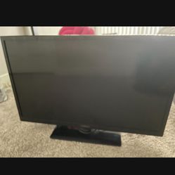 Insignia2” NS-32DD200NA14 Combo LED Color TV, HDMI Without Remote