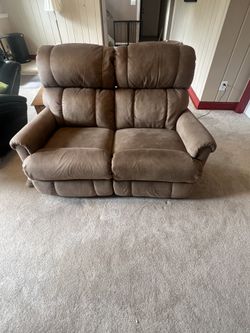 La-Z-Boy Power Reclining Loveseat
