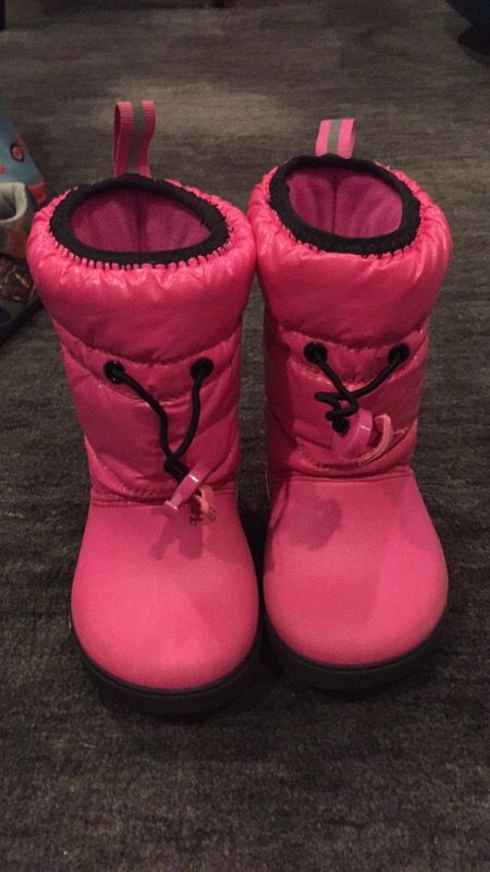 Crocs pink Rain snow boots size 6 toddler