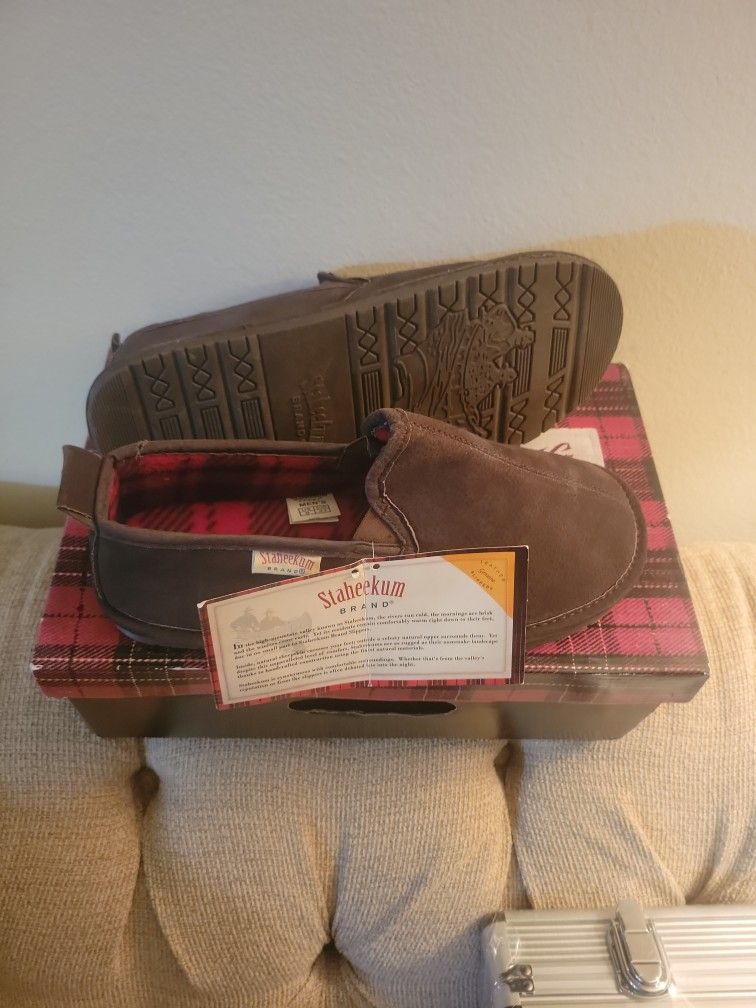 Brand New Men's Leather Slippers