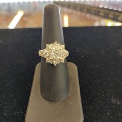 14k 1.10 Ctw 5.3 G Diamond Ring,Sz 6.5