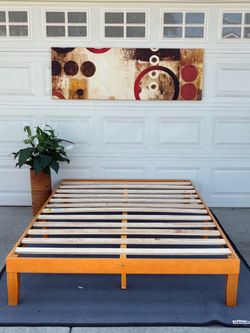 Full size platform bed frame