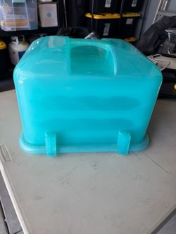 Teal Plastic Cake Carrier with Handle