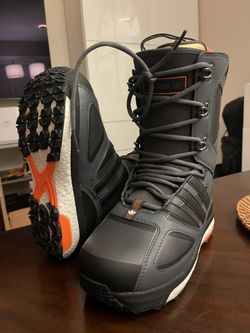 Adidas snowboard boots