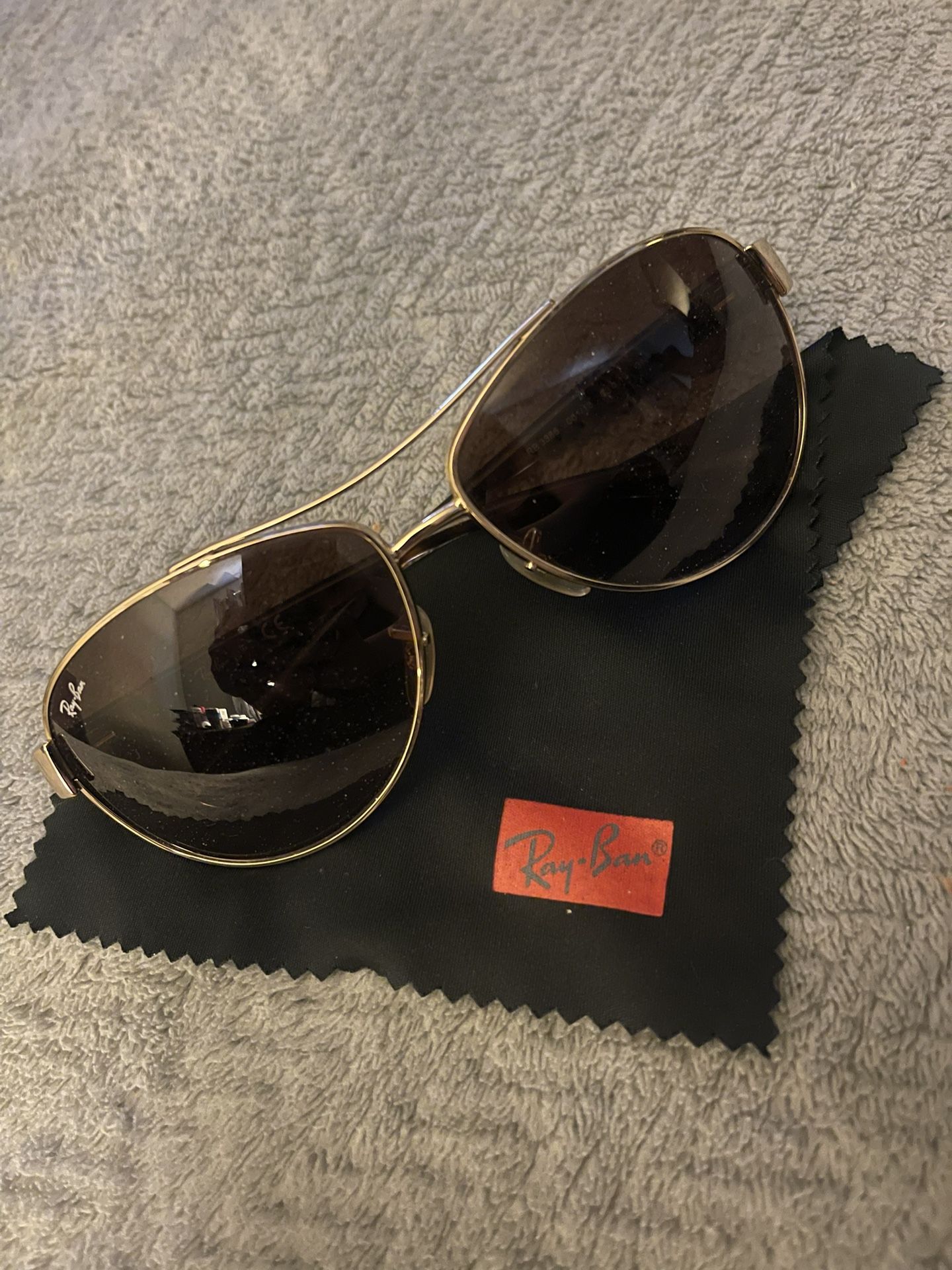 Ray ban Unisex Sunglasses Cleaning Cloth No Case