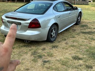 Pontiac Grand Prix GT Sedan