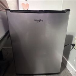Whirlpool Minifridge