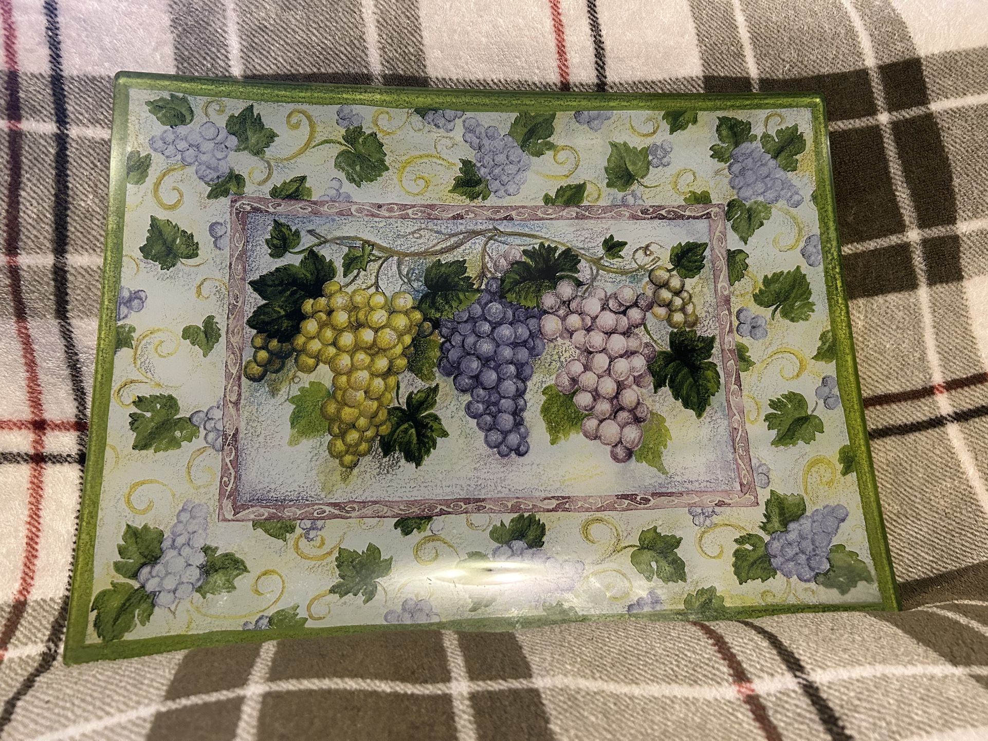 Glass Grape Platter 15” 3/4x12”