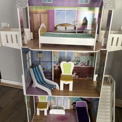 Large Doll House