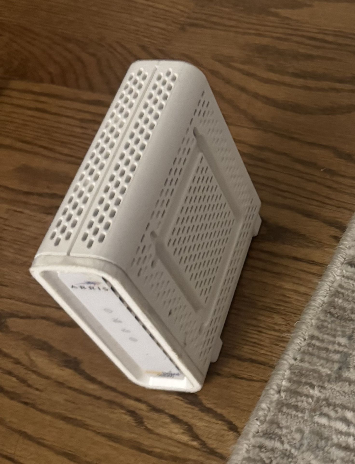 SB8200 SURFboard® DOCSIS® 3.1 Cable Modem