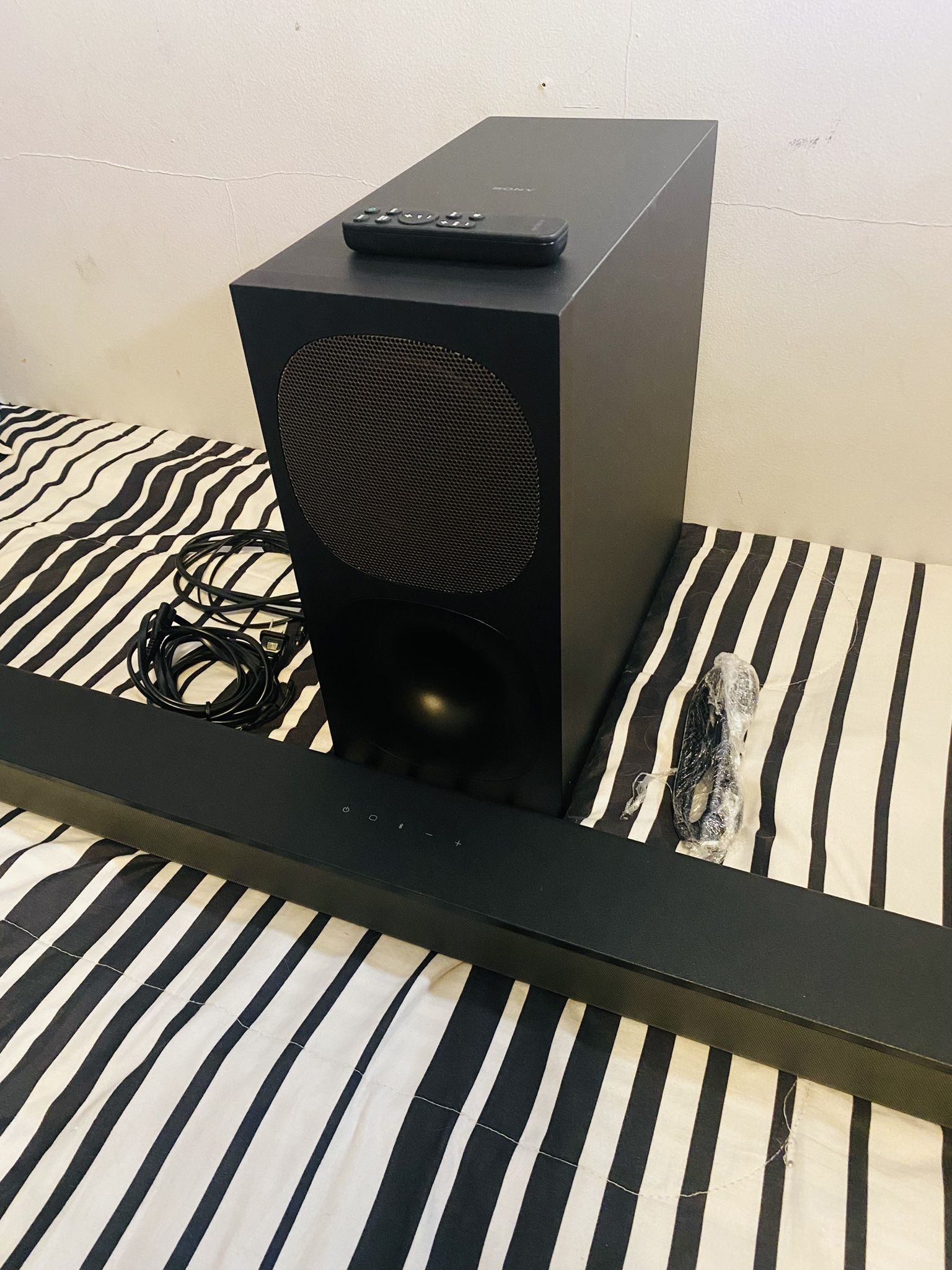 Sony HT-SC40 2.1ch Soundbar with Wireless Subwoofer HTSC40