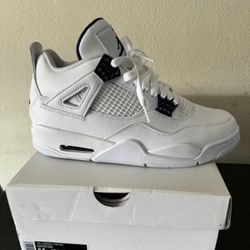 Jordan Retro 4 Size 8.5 OFFER