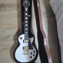 Epiphone Les Paul Custom by Gibson with gold hardware,Marshall Amp,strings,har case,wireless transmitters.