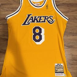 Authentic Kobe Bryant Jersey 8 - NEW