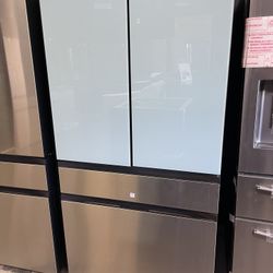Samsung Bespoke 4 Door French Door Refrigerator With Beverage Center
