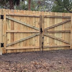 WOOD FENCE 