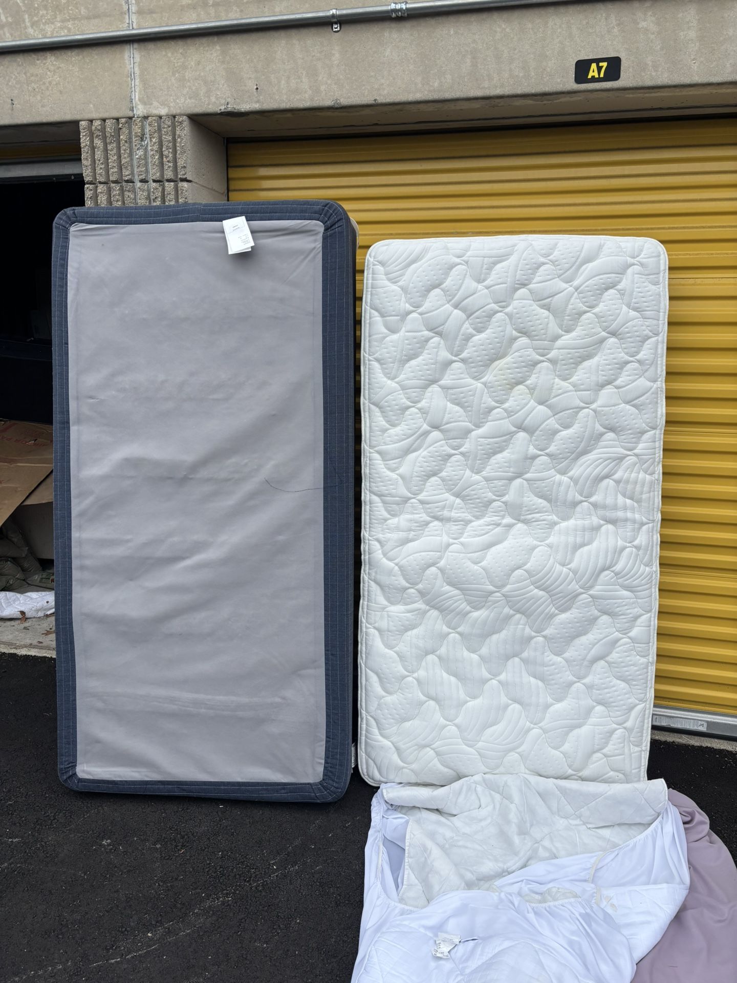 Twin Bed Set