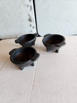3 Mexican Mini Molcajetes