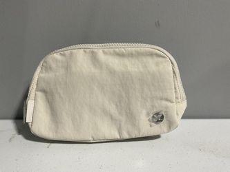 Lululemon Everywhere Belt Bag 1L White Opal