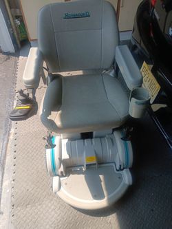 Powed Wheel Chair New Batteryes Charger