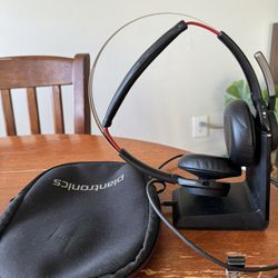$125 - Plantronics Wireless Bluetooth Headset And Charge Stand