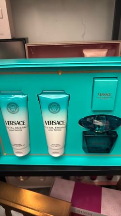 Perfum  versace for women