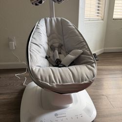 Mamaroo 4moms