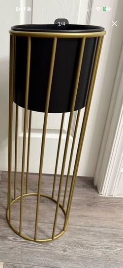 Home Decoration Tall Planter ! Brand New ( Ask For Price)