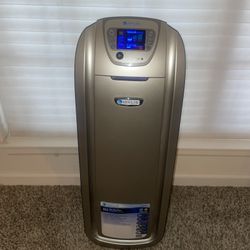 Idylis IAP-10-200 Air Purifier E1, Silver, Hepa Filter. UV-C