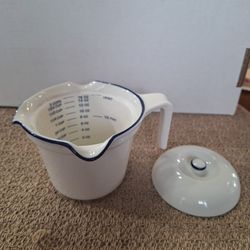 Rare Ceramic White Blue Pour Spout Liquid Measuring Cup
