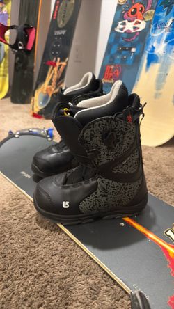 Burton Groms snowboard boots
