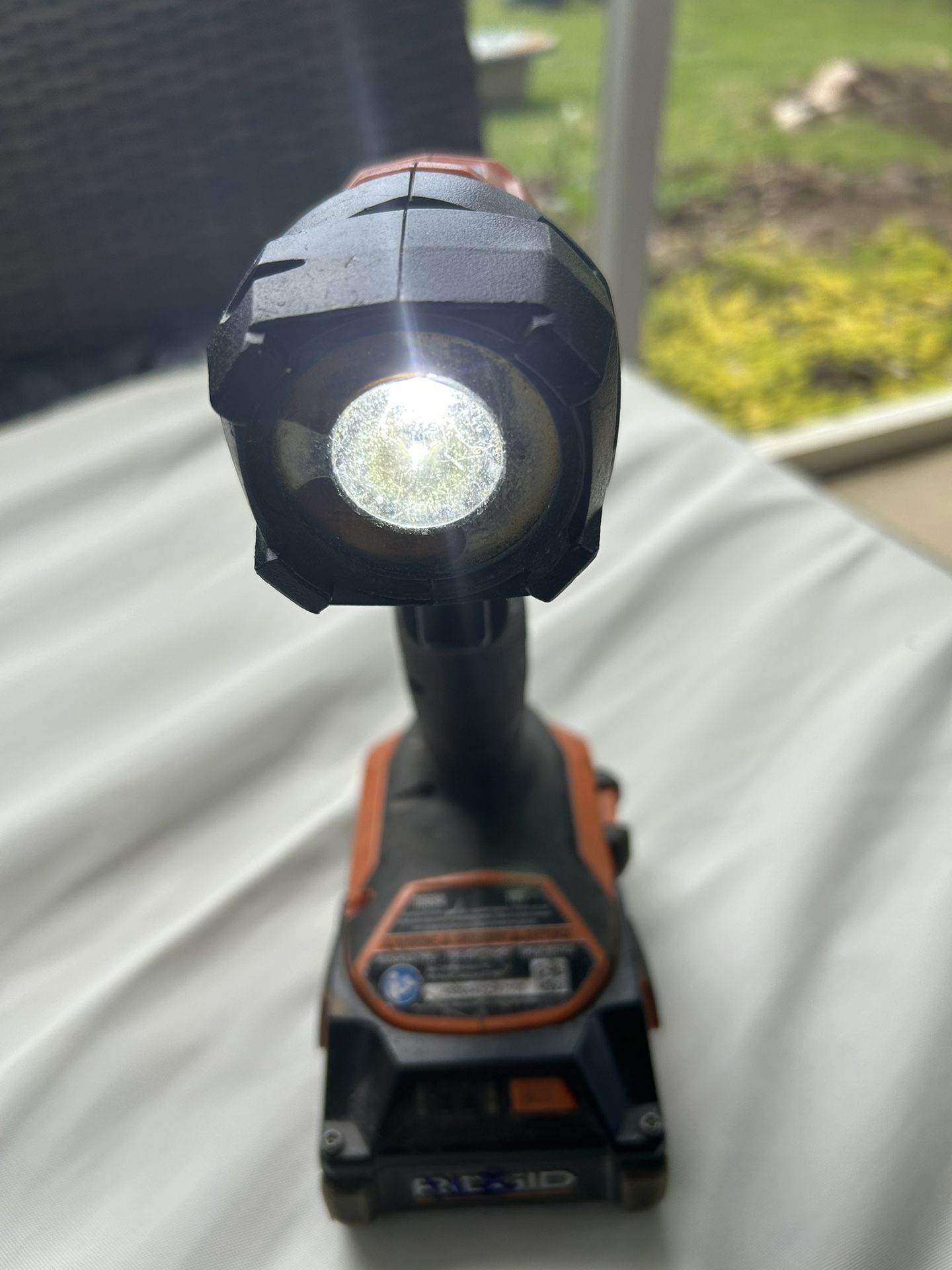 RIDGID 18V Cordless LED Work Light (Tool Only)