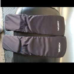 Knee pads