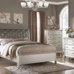 Beautiful Contemporary King size Complete Bedroom Set. Mattress Sold Separately 