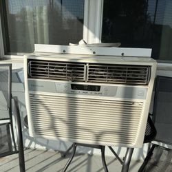 frigidaire model fra125ct1 Window Air Conditioner 