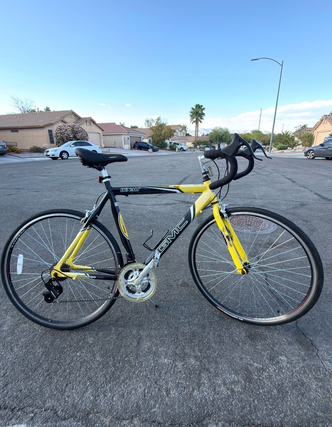 GMC Denali Road Bike / Hybrid Bike – Shimano – Ready to Ride