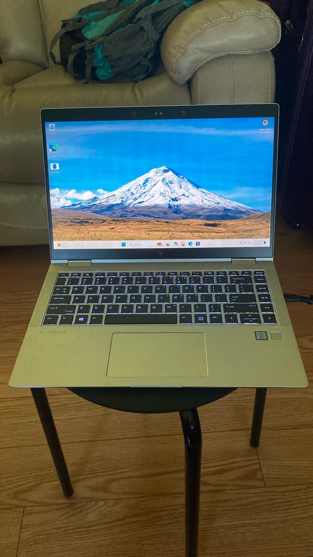 HP 1040x360 Laptop