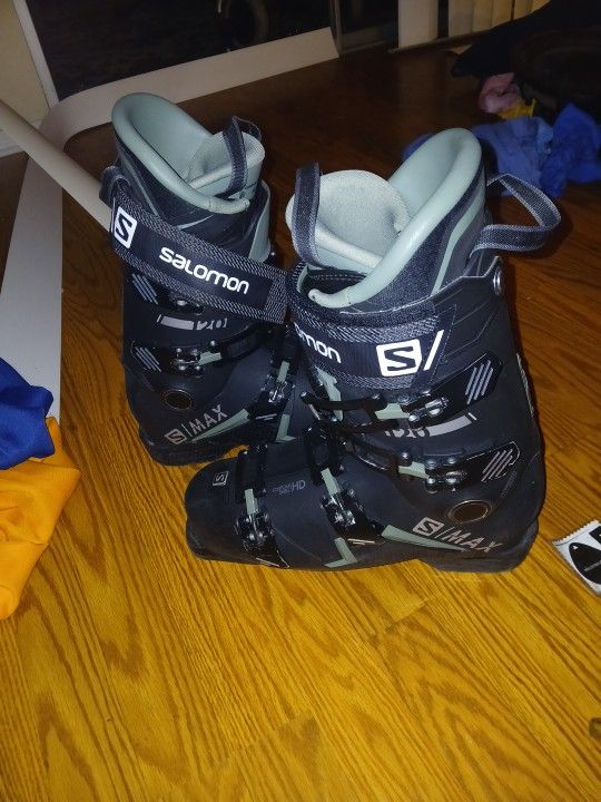 Ski Boots 
