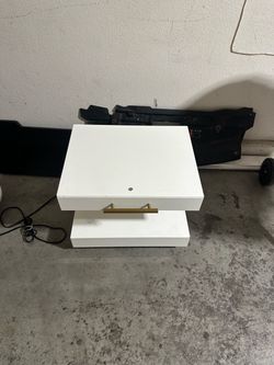 Night stand