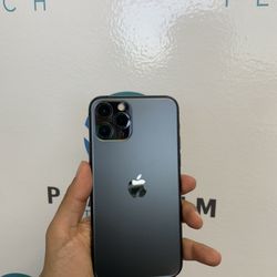 📱☑️ iPhone 11 Pro 64 GB Unlocked BH77% 🔋 Case And Headphones For Free 👌🏻💯