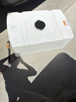 65 Gallon Water Tank