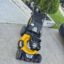 Dewalt Gas Mower 7.25ft 163cc Self Propelled RWD Working Very Well Trabajando Super Bien