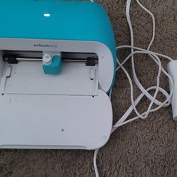 Cricut Joy And A Variety Of Vinyls-Iron Ons-Infusion Ink  And More!!